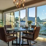 아파트 Lofoten Oceanfront Panoramic