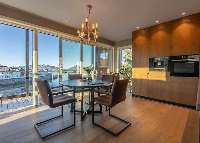 公寓 Lofoten Oceanfront Panoramic Kabelvåg