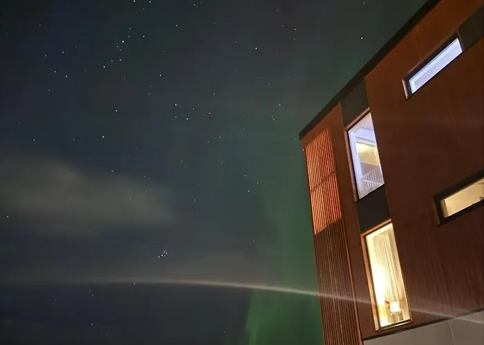 Lofoten Oceanfront Panoramic 公寓 *