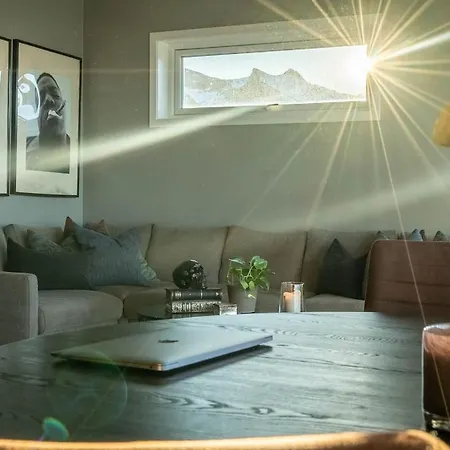 Lofoten Oceanfront Panoramic דירה Kabelvåg